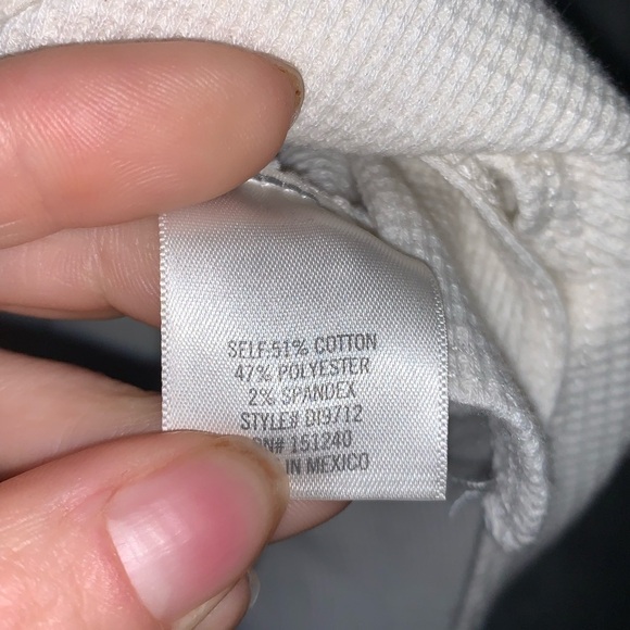 *Women’s Harper xxsmall  front tie top - Picture 3 of 5